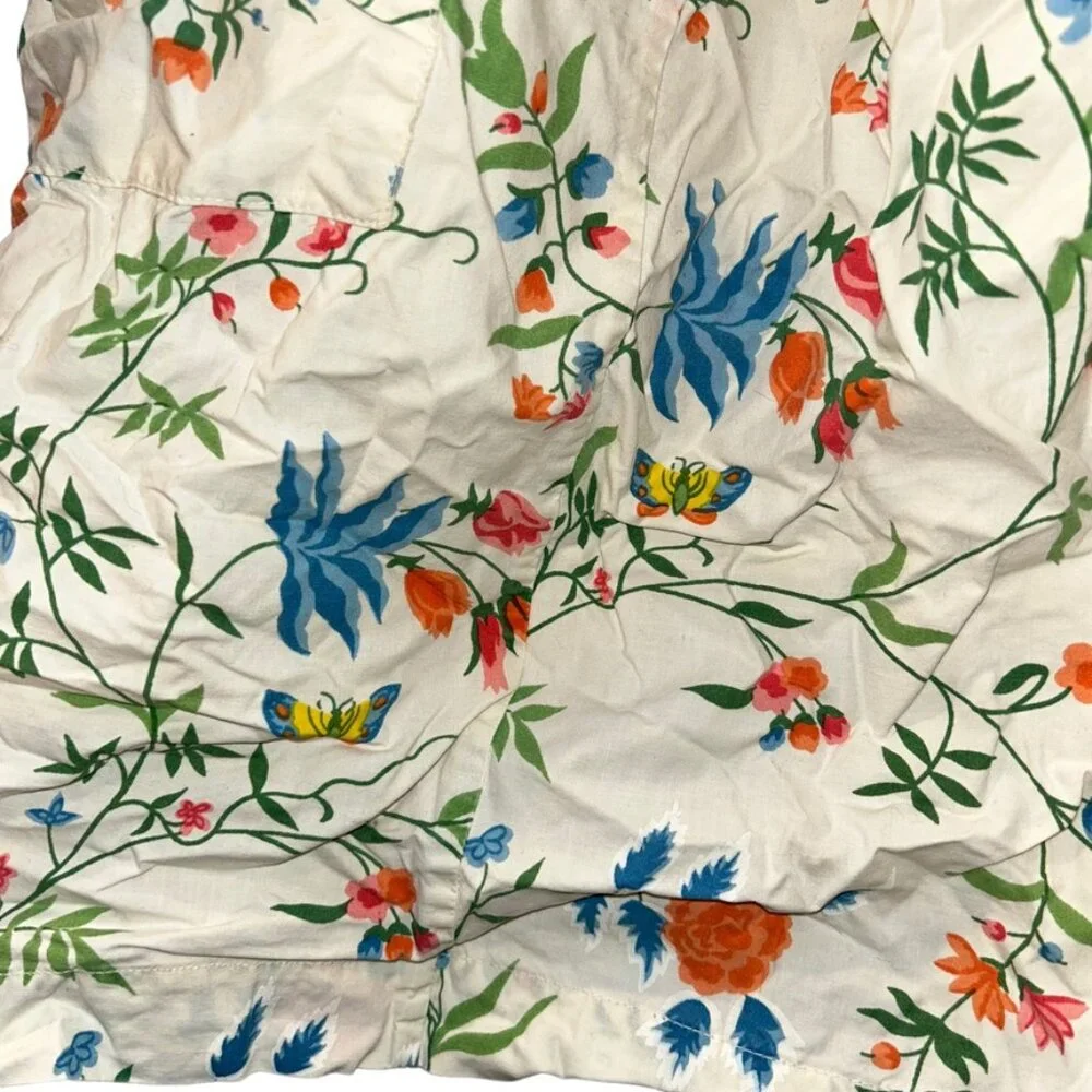 Vintage white cotton wildflowers print apron EUC SPRING